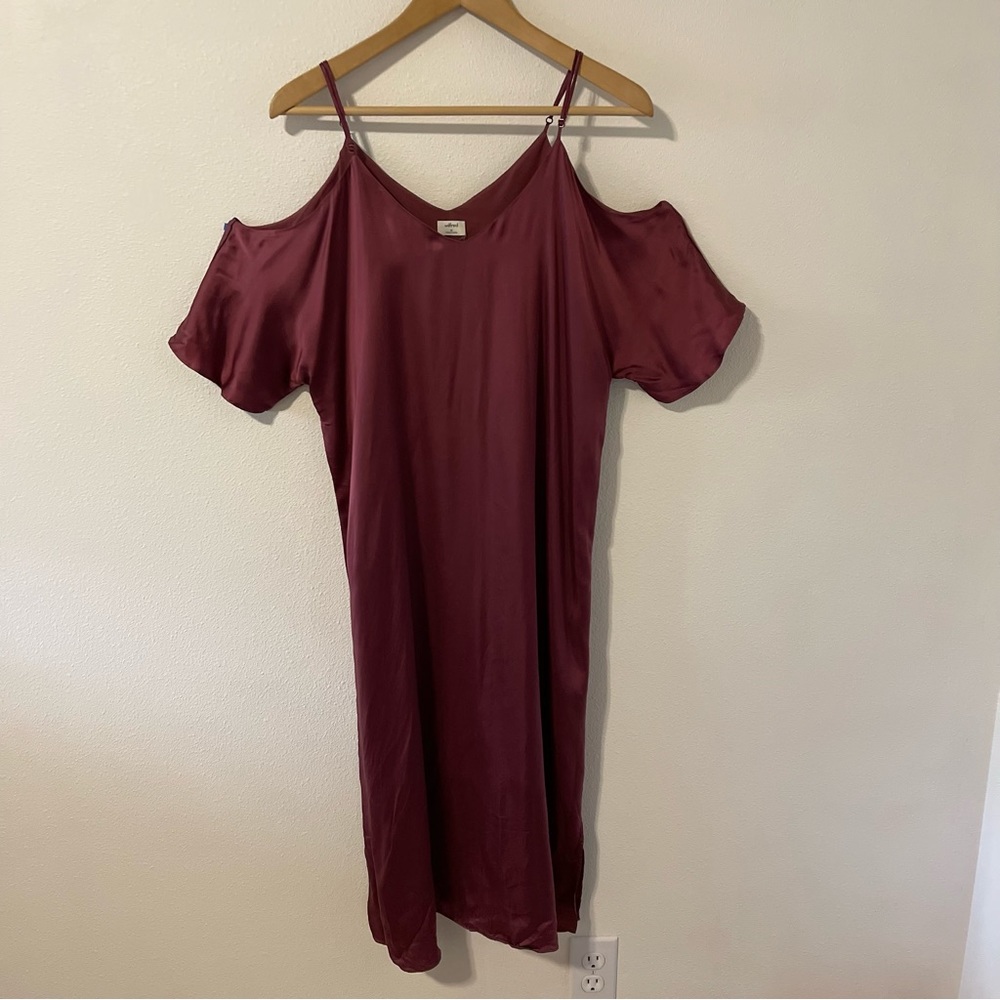 Aritzia Wilfred Harrietta Dress Wine Cold Shoulder Japanese Cupio Midi-Medium
